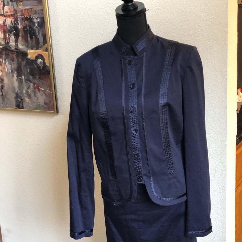 ****PRE-LOVED••• KENAR 2 Piece Suit